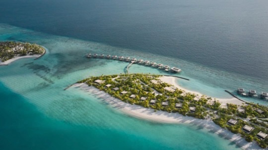 Patina Maldives, Fari Islands
