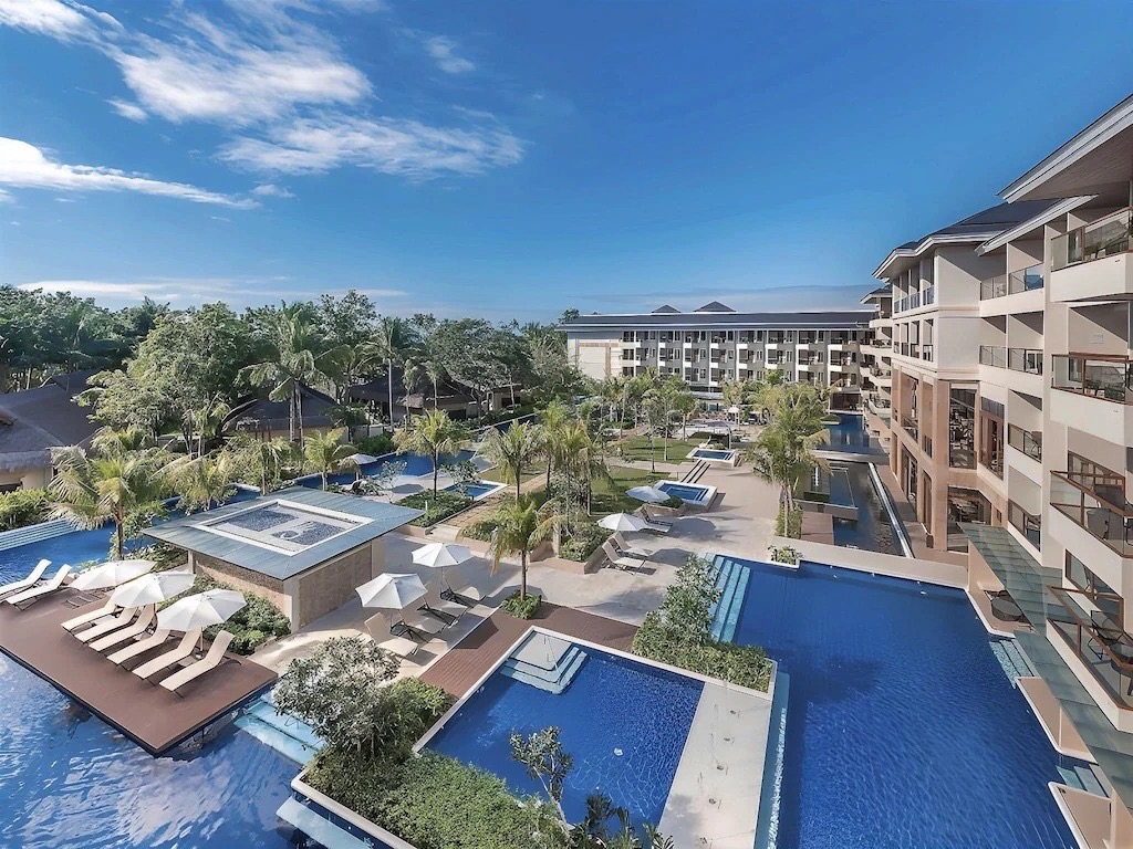 Henann Alona Beach Resort