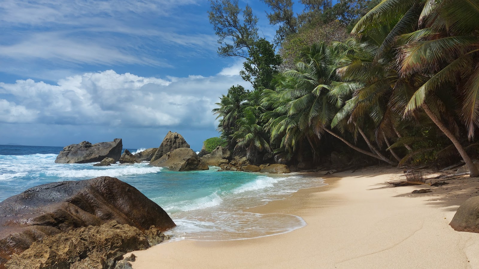 Anse Patates auf Silhouette